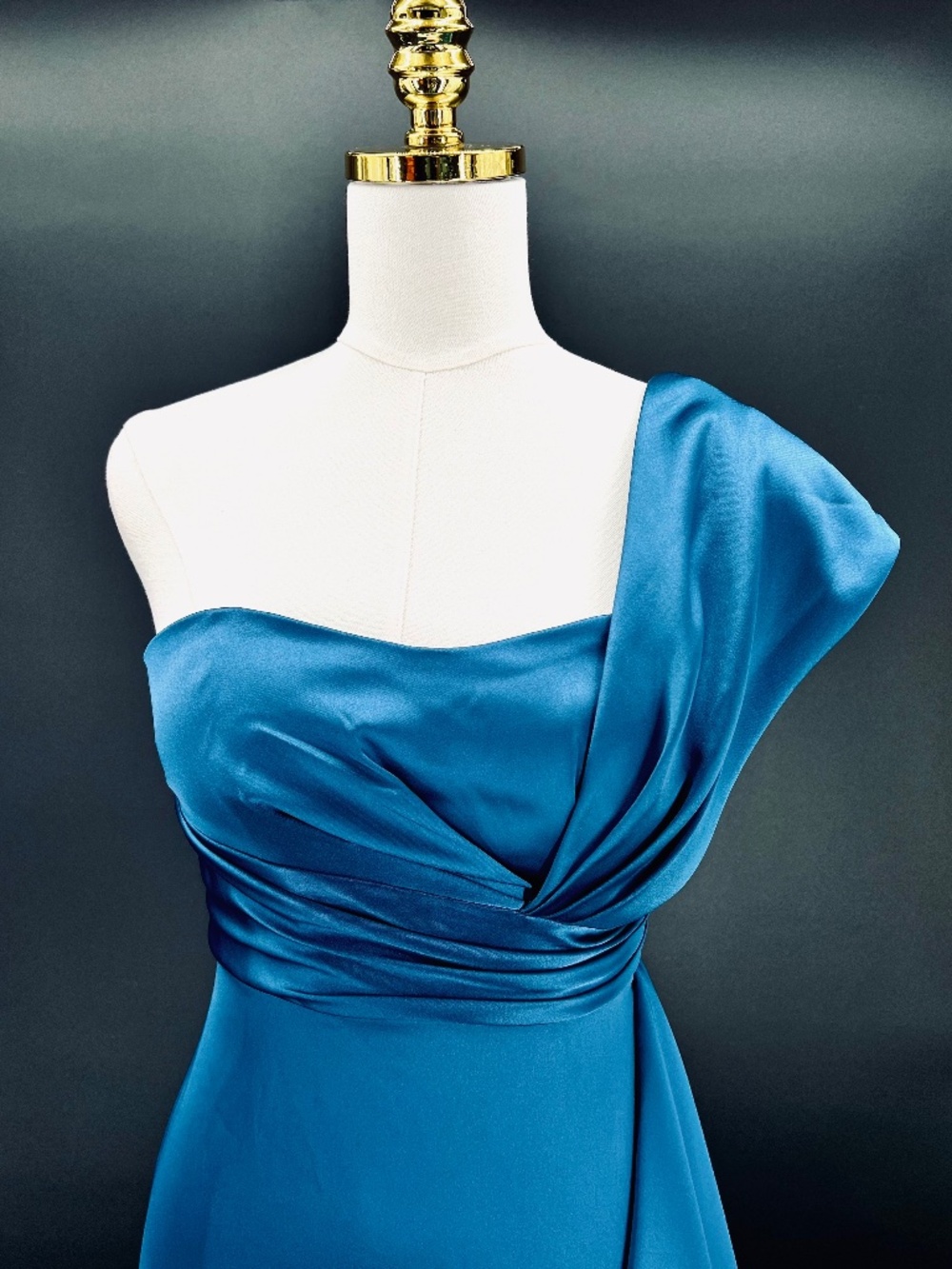 MacDuggal Cerulean Blue Gown - NWT size 2